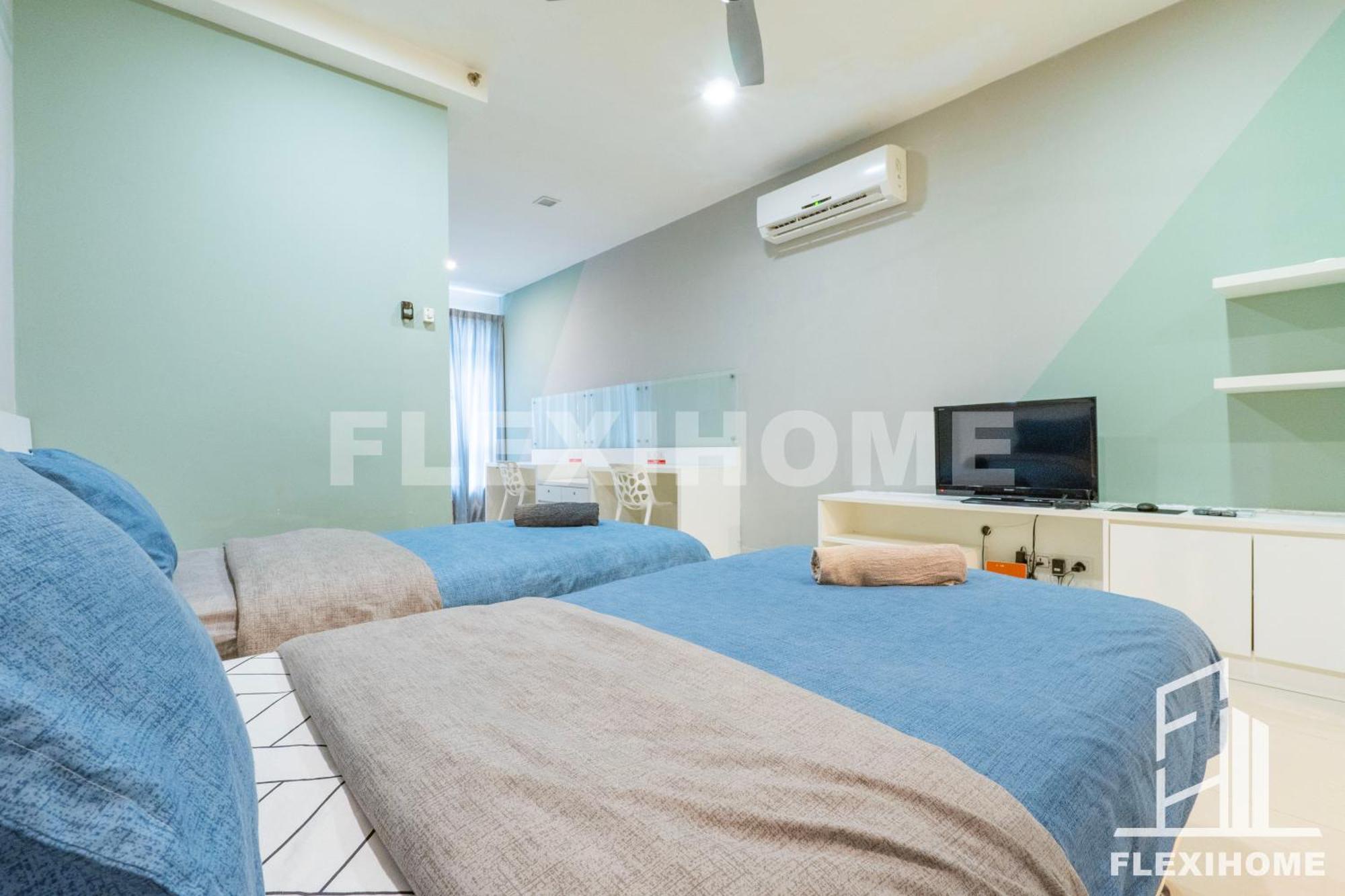 Flexihome Shaftsbury: Day-use Workspace In Apartment *