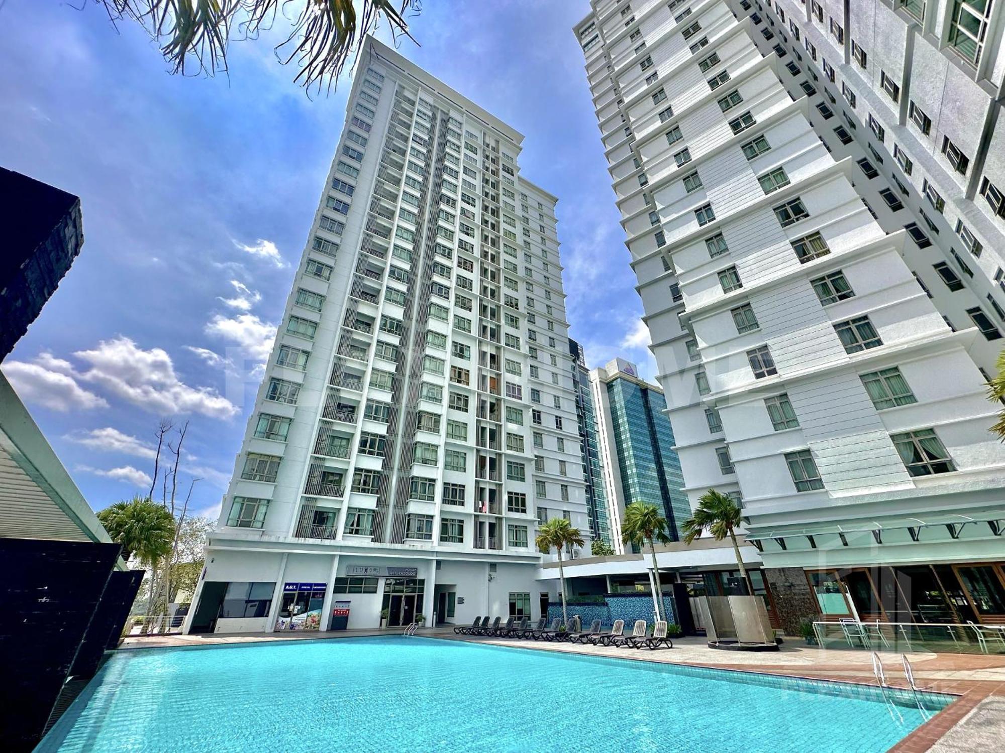 Flexihome Shaftsbury: Day-use Workspace In Apartment Cyberjaya