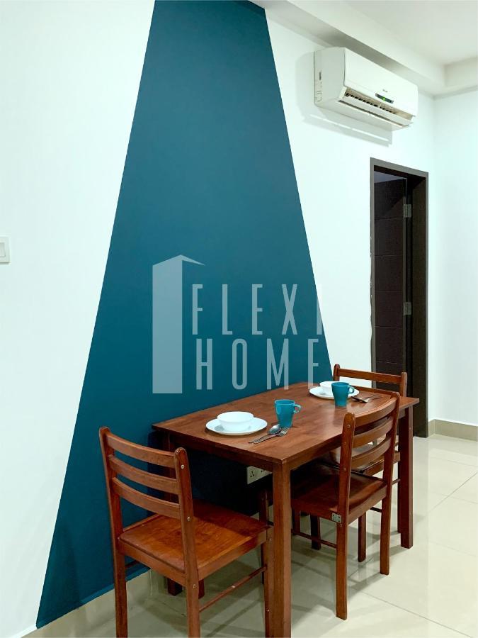 Flexihome Shaftsbury: Day-use Workspace In * Cyberjaya