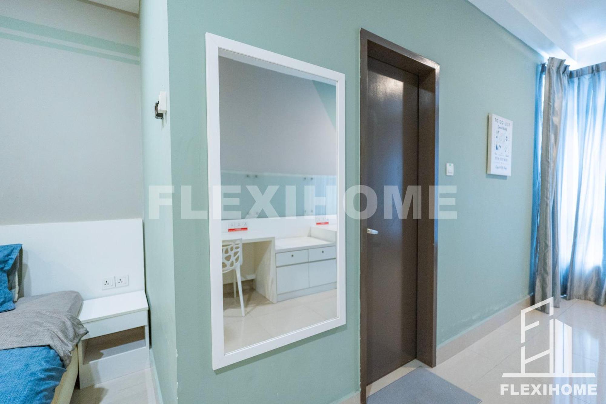 Flexihome Shaftsbury: Day-use Workspace In