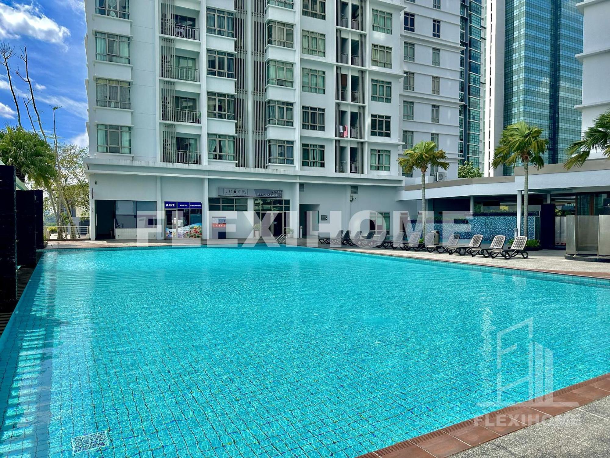 Flexihome Shaftsbury: Day-use Workspace In Apartment Cyberjaya