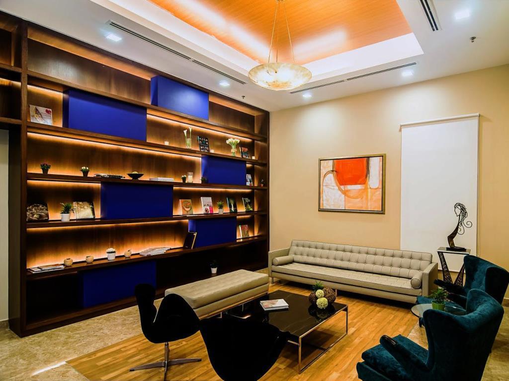 Apartment Flexihome Shaftsbury: Day-use Workspace In *